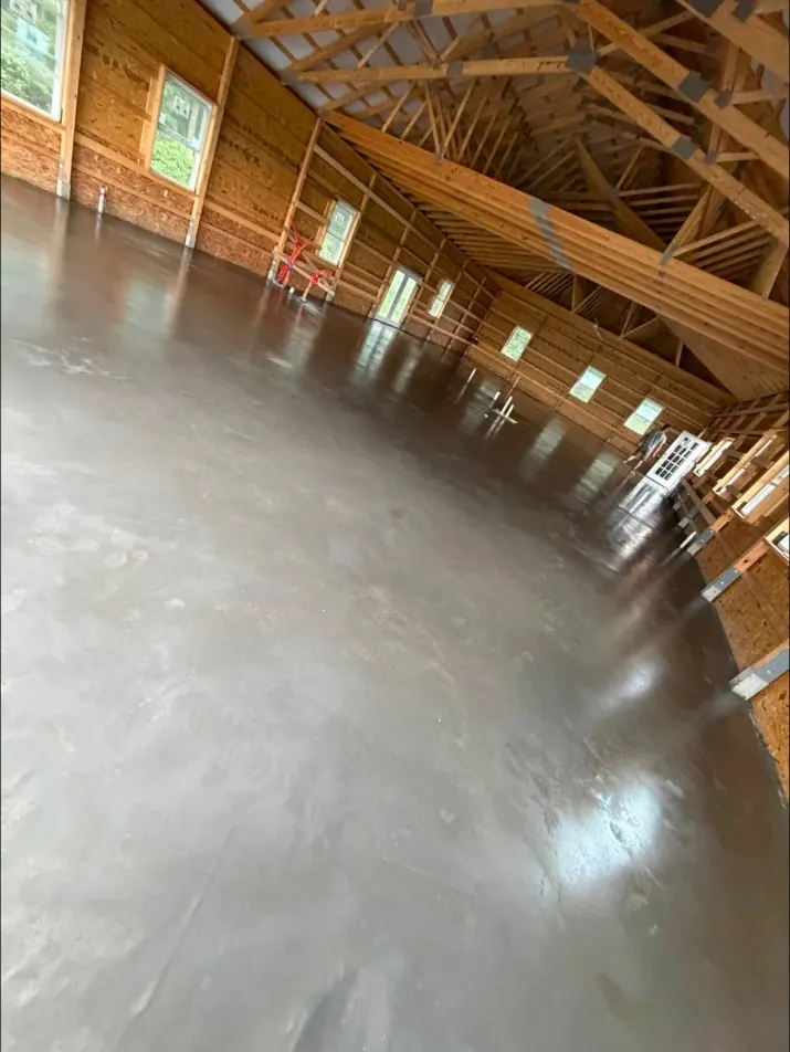 Fresh barndominium floor with a smooth troweled shine